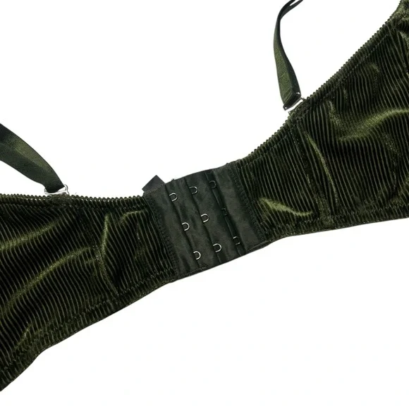 Green corduroy crop top - Picture 3 of 3